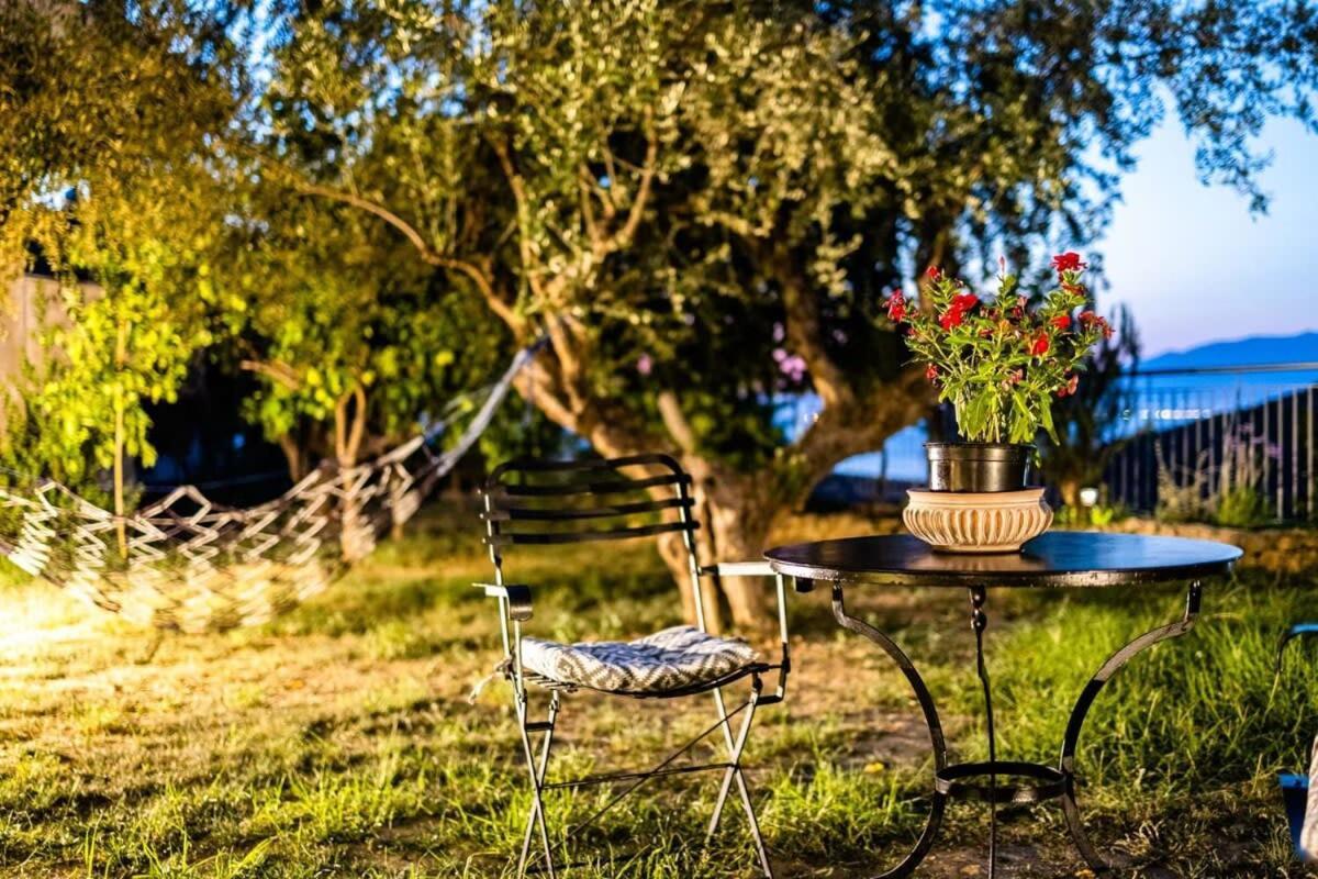 Kitries Summer Getaway - Eden Sandy Suite Kitriaí Buitenkant foto